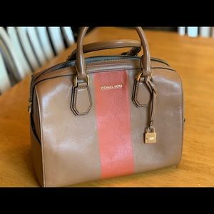 Like new Michael Kors purse